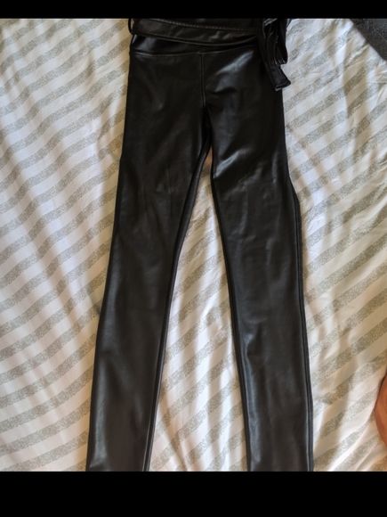 Summer sale.David Lerner revolve faux leather pant - Picture 9 of 9
